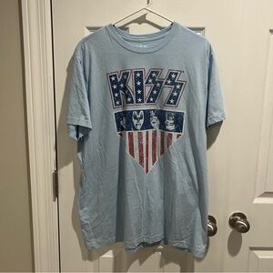 3/$20 Kiss Logo T-Shirt in Light Blue